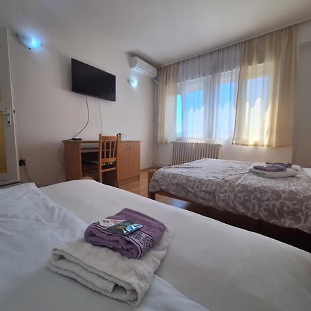 Hotel Konaciste Trstenik Bagian luar foto