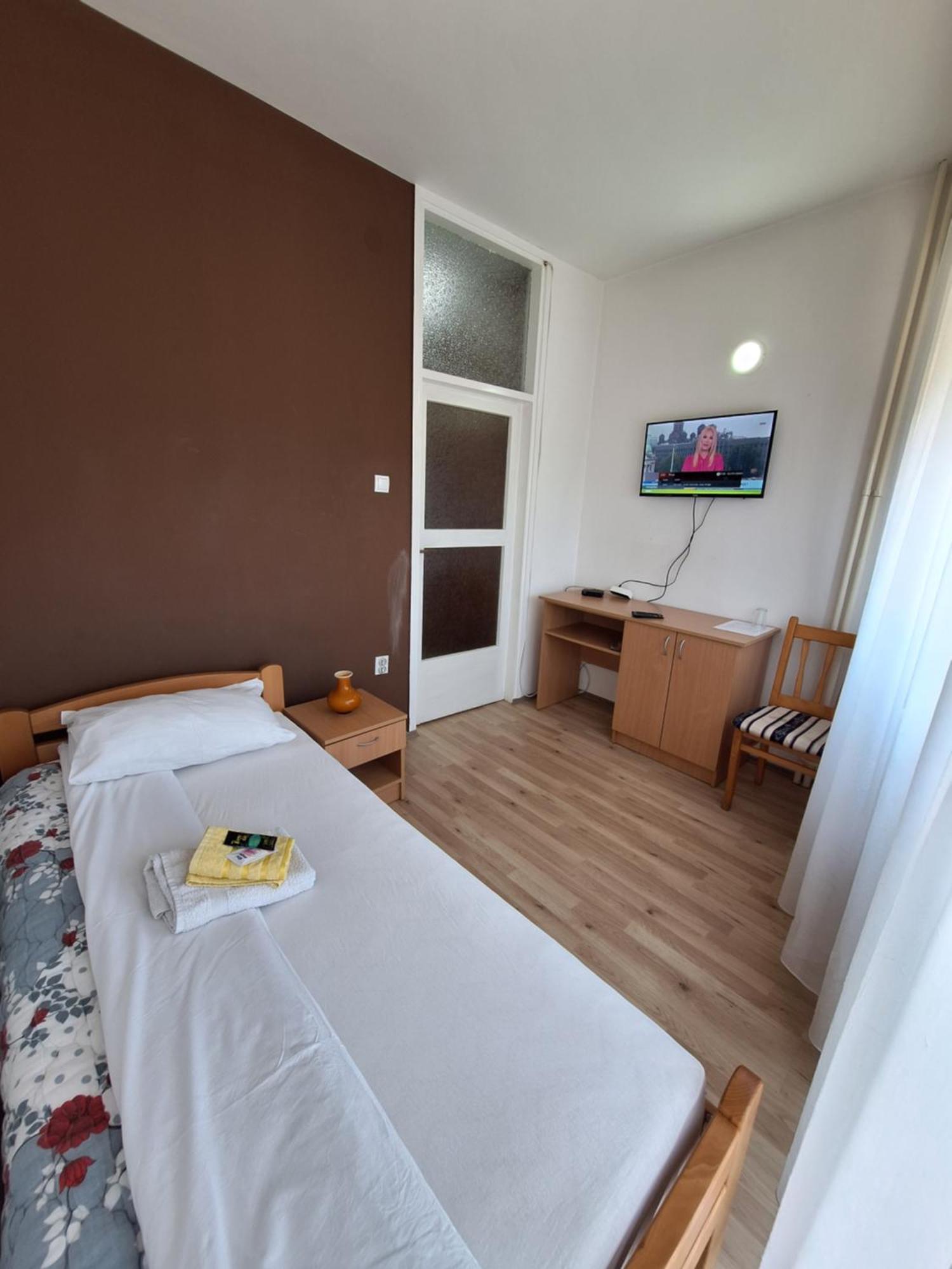 Hotel Konaciste Trstenik Bagian luar foto
