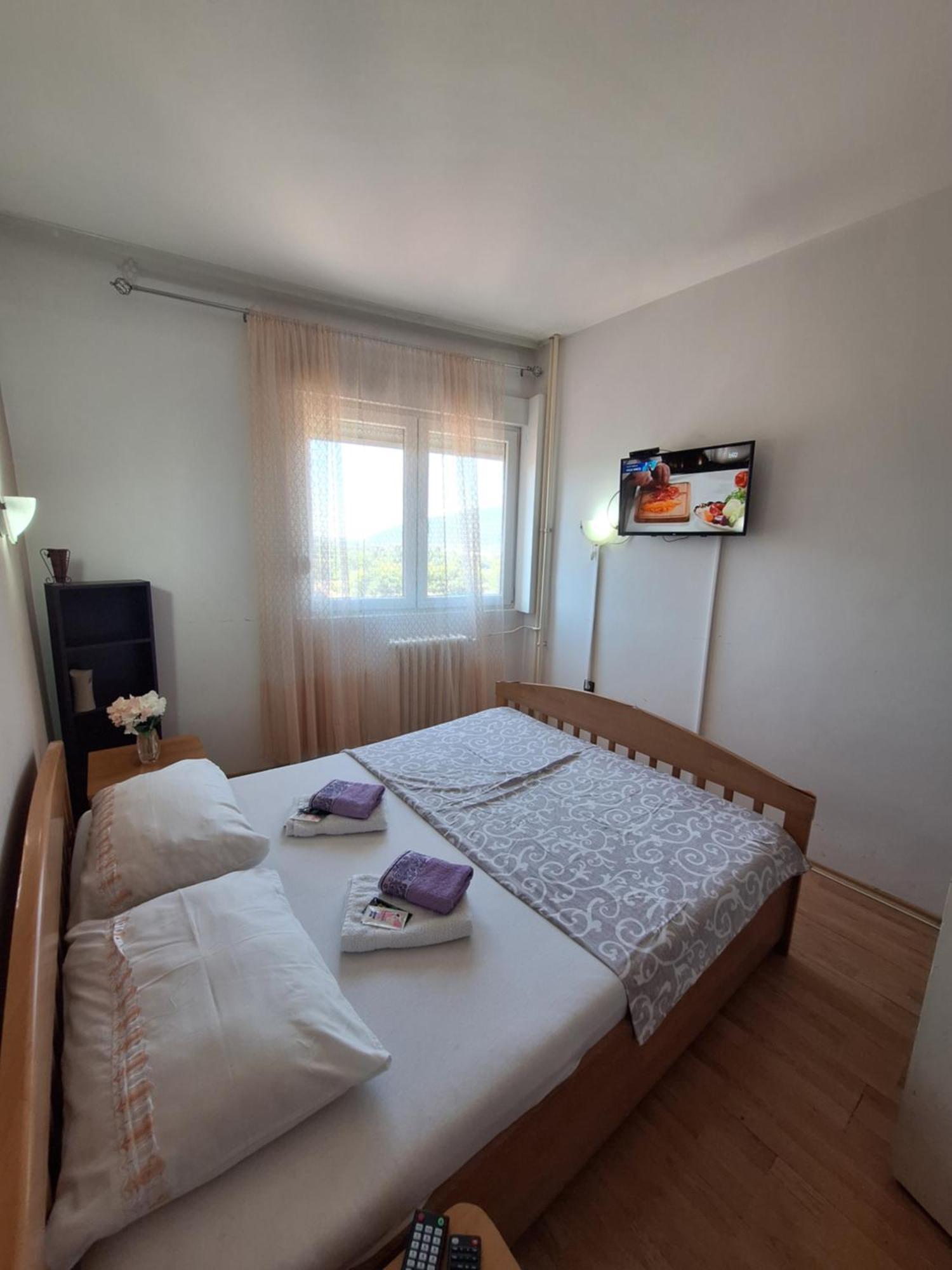 Hotel Konaciste Trstenik Bagian luar foto