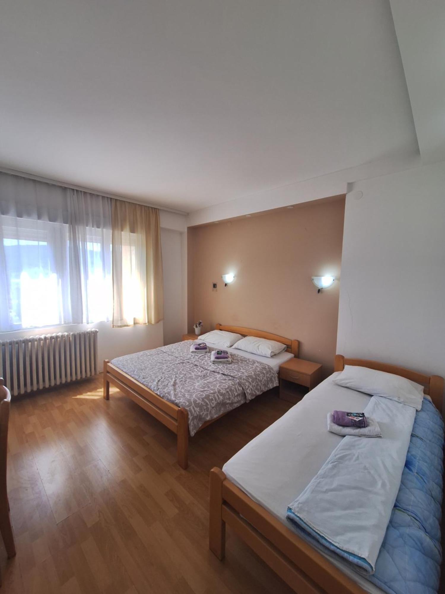 Hotel Konaciste Trstenik Bagian luar foto